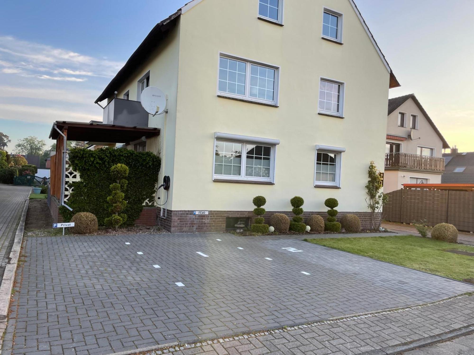 Durchholz Apartment *